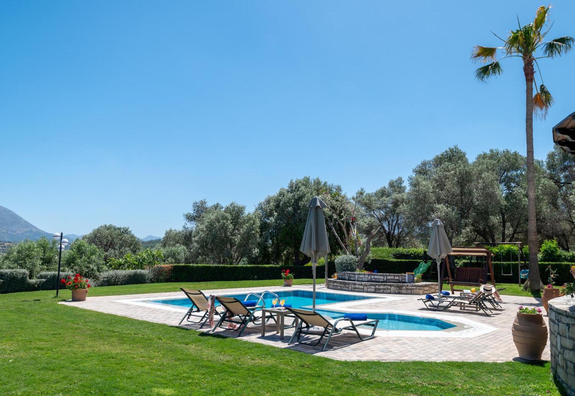 Villa Elisabeth Perama  Exterior foto